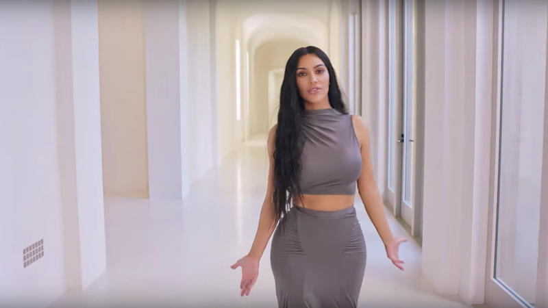Illustration for article titled The Kardashian-West Family Lives in an All-White Art Gallery Prison